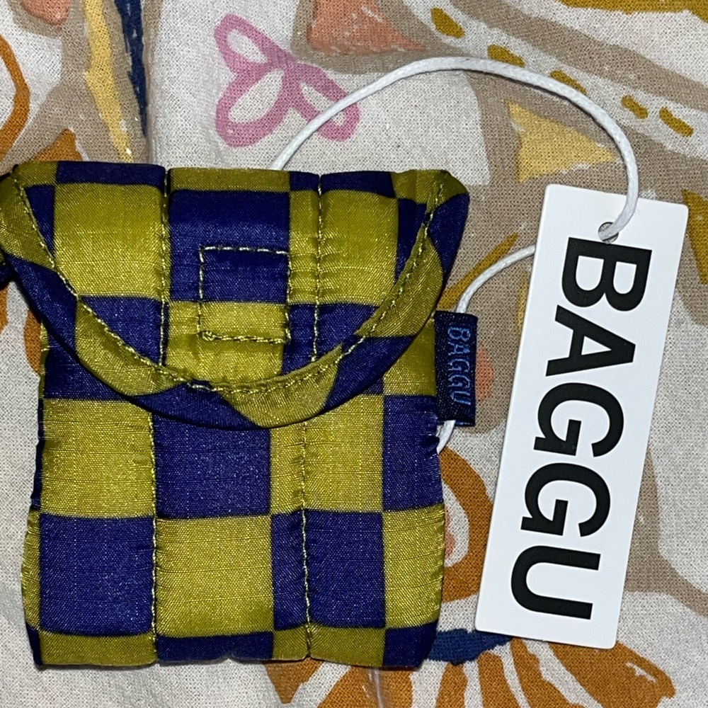Baggu Blue and Green Pear Navy Check Earbud Quilted Puffy Case NEW NWOT LAST ONE